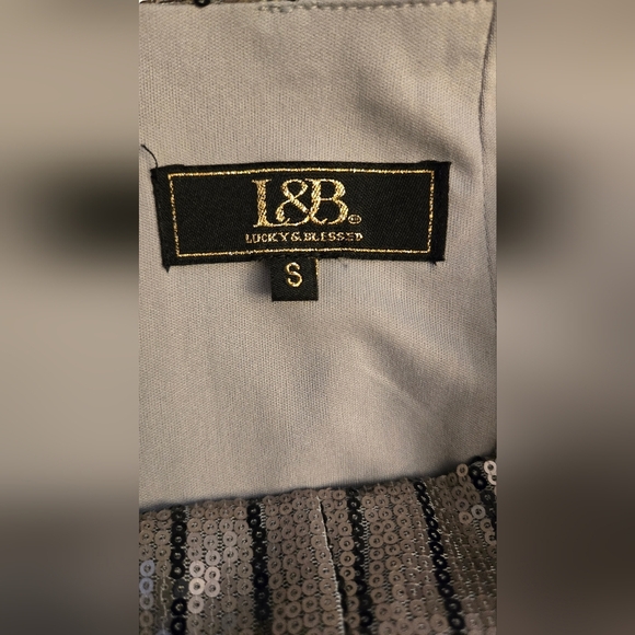 NWOT Lucky & Blessed Sequin Skirt - size Small - Picture 5 of 5